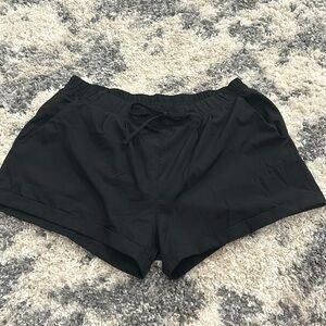 Zyia Summer Shorts - Black